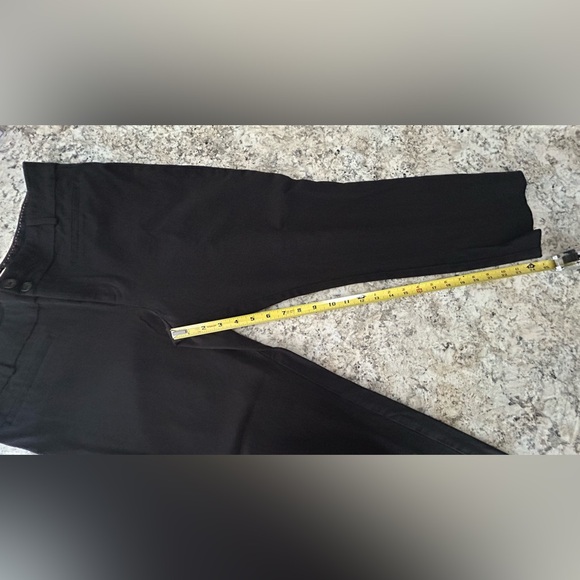 Anthropologie The Essential Slim Black Cropped Pants Trousers Slacks in
Size 14 - Picture 14 of 15